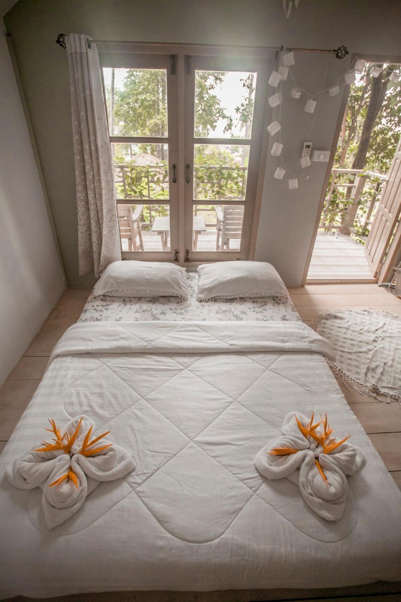 Cozy Huts Hotel Trat Quarto foto